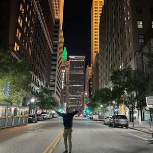 Meet your Posher, Manuel